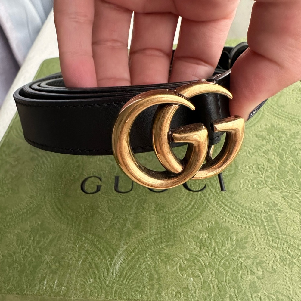Gucci Leather Belt with Double G buckle, 120 cm.